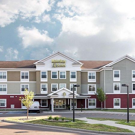 Mainstay Suites Minot Exterior photo